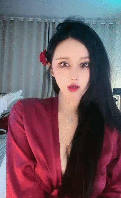 金瓶盖2集免费完整版-磁力链高清字幕版在线播放