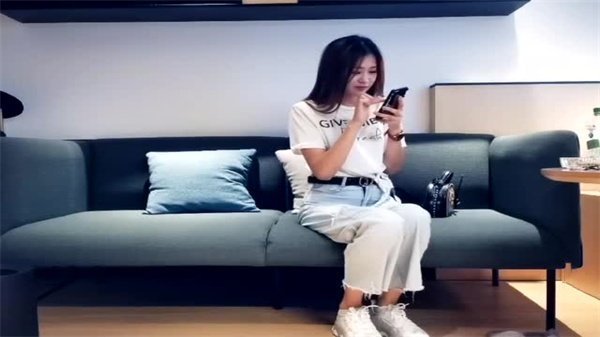 金莎朗大尺度床戏裸乳-电影全集视频全集