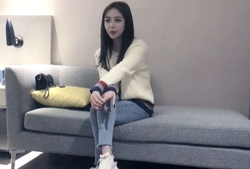 美女自慰一区-详情介绍高清视频在线观看