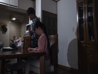 扒开老师❌狂揉❌裙子-云播未删减完整版